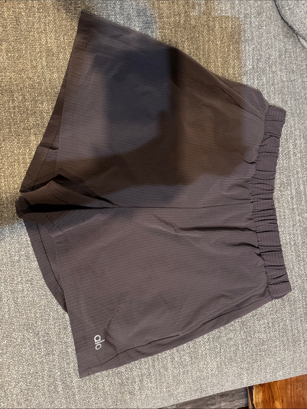 ALO Yoga Women's Athletic Shorts -brown
